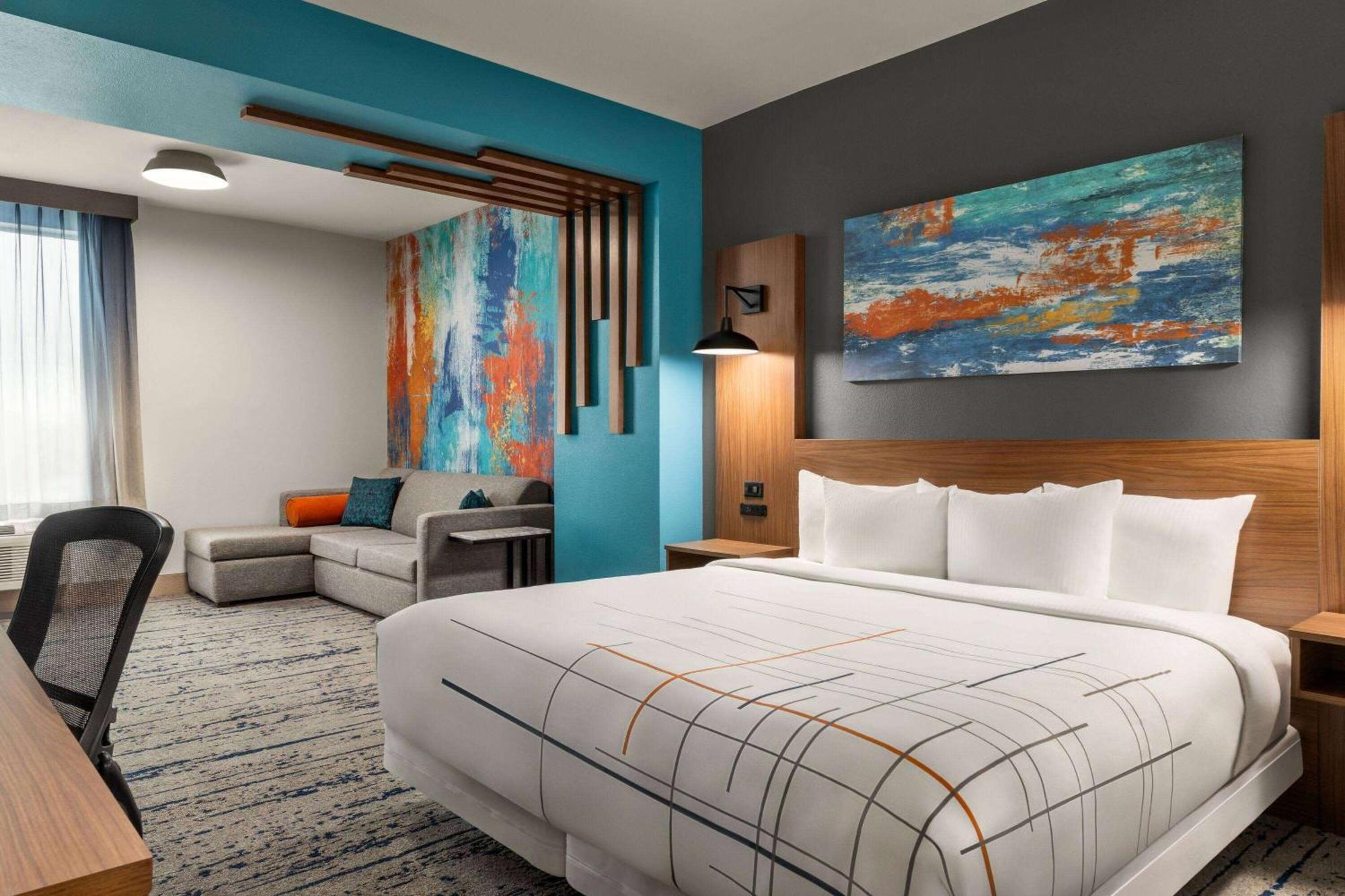 La Quinta Inn & Suites By Wyndham Austin South Extérieur photo