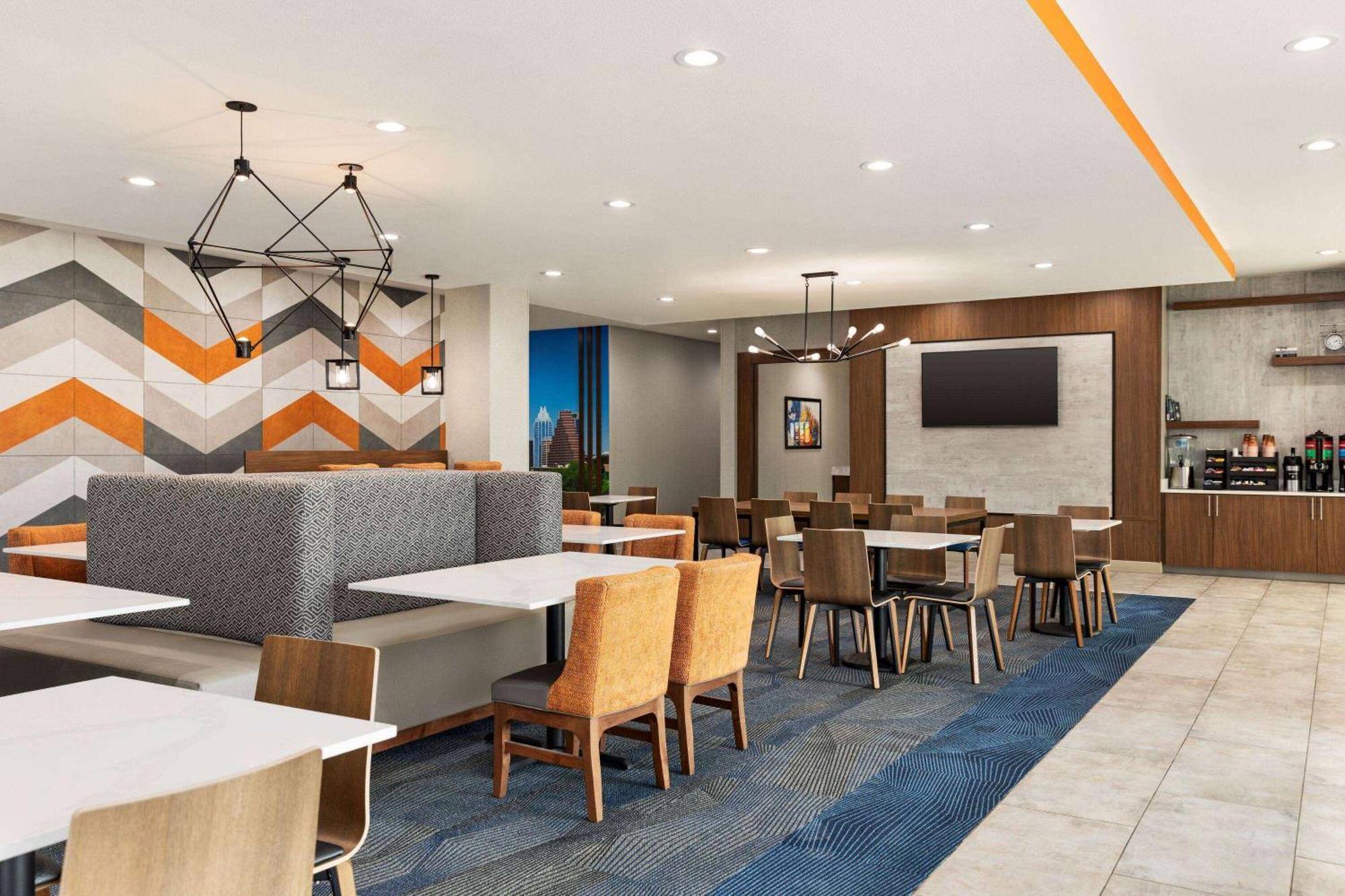 La Quinta Inn & Suites By Wyndham Austin South Extérieur photo